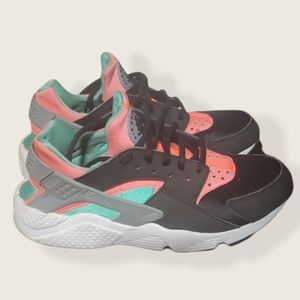 Womens Air Huarache Run Menta Hot Black 9.5